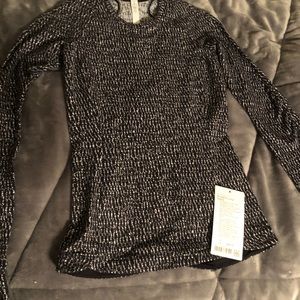 Lululemon Runderful size 4